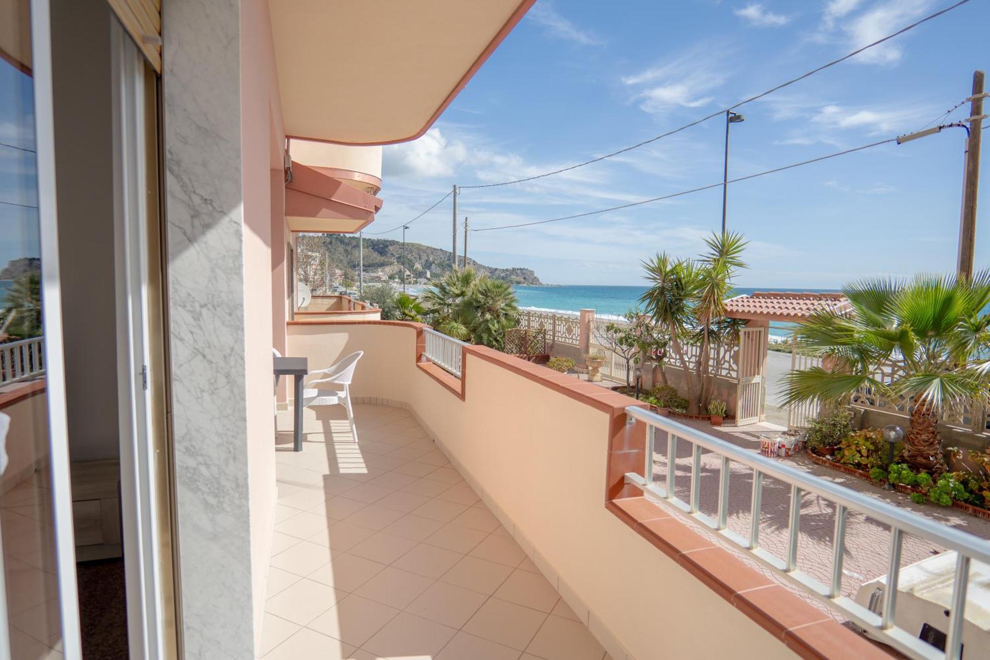 Casa Erika Apartment Bova Marina Exterior foto