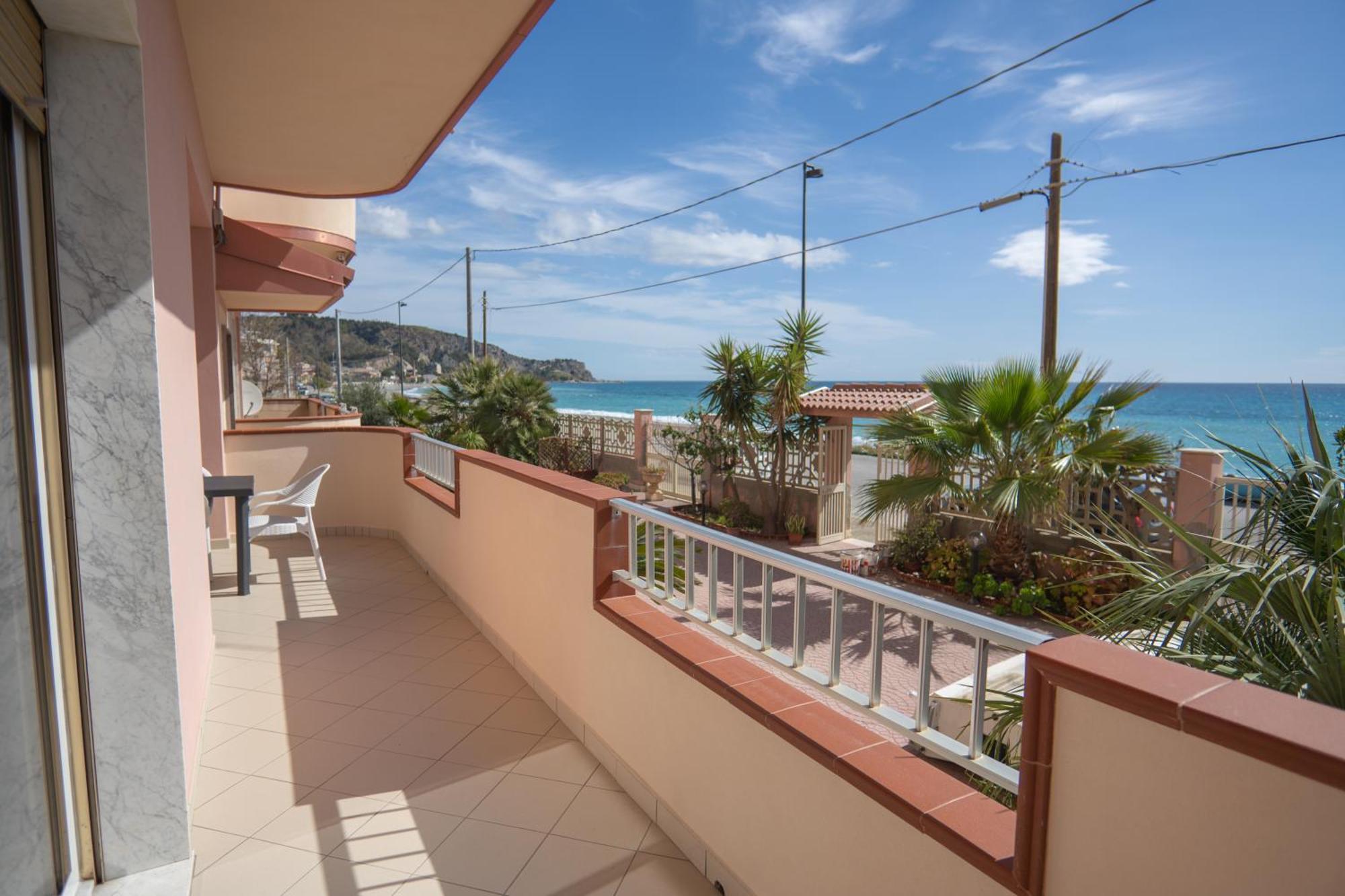 Casa Erika Apartment Bova Marina Exterior foto